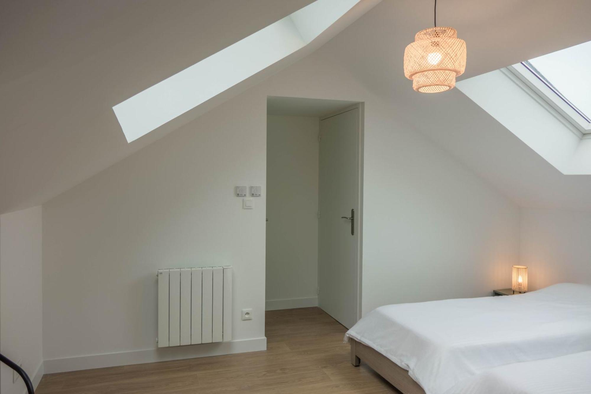 Beau Quartier Et Central, Maison Spacieuse Avec Cour, 3 Chambres, 3 Salles De Bains A 10 Min A Pied De La Gare Orleans Exterior photo
